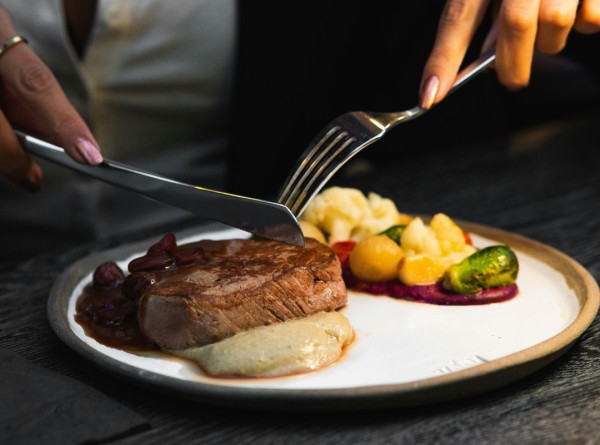 Imagem do post Carne Vermelha: Vilã ou Mocinha? A Polêmica Explicada